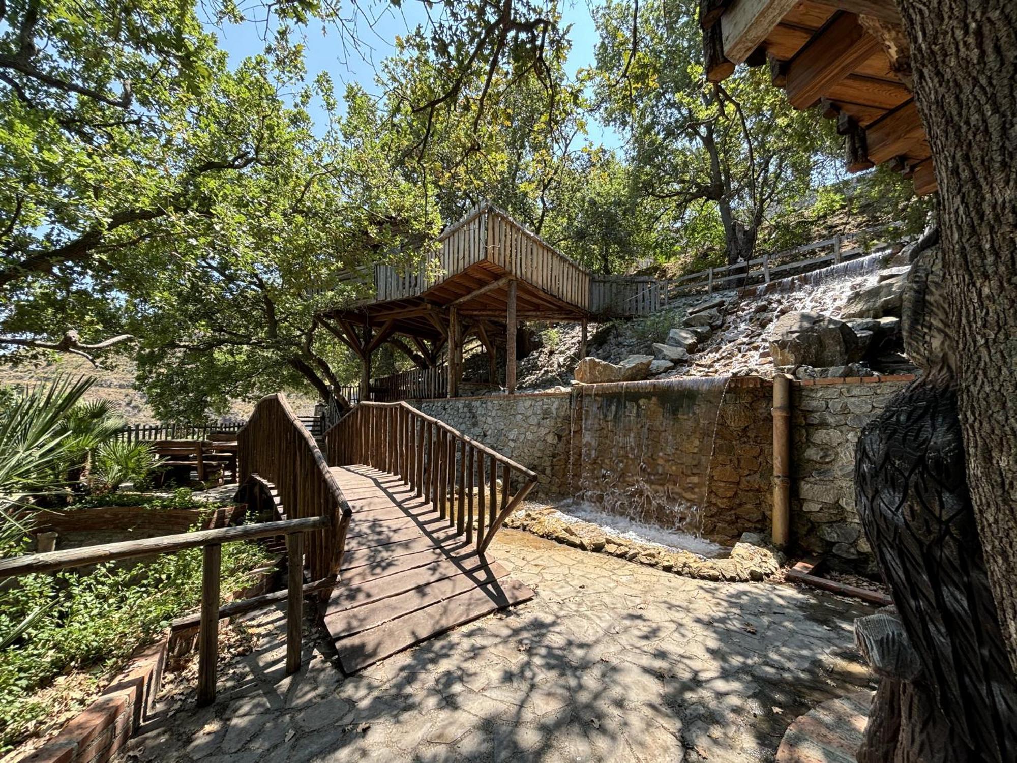 B & B Le Casette Sull'Albero Di Villa Alba Mesina Exterior foto